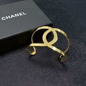 CHANEL bracelet